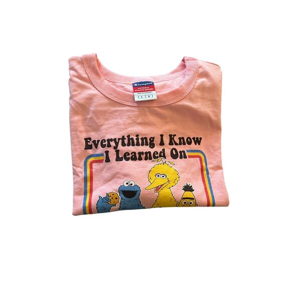 Champion Pink Cropped Sesame St T “Everything I Know I Learned on The Streets” L - Picture 8 of 8